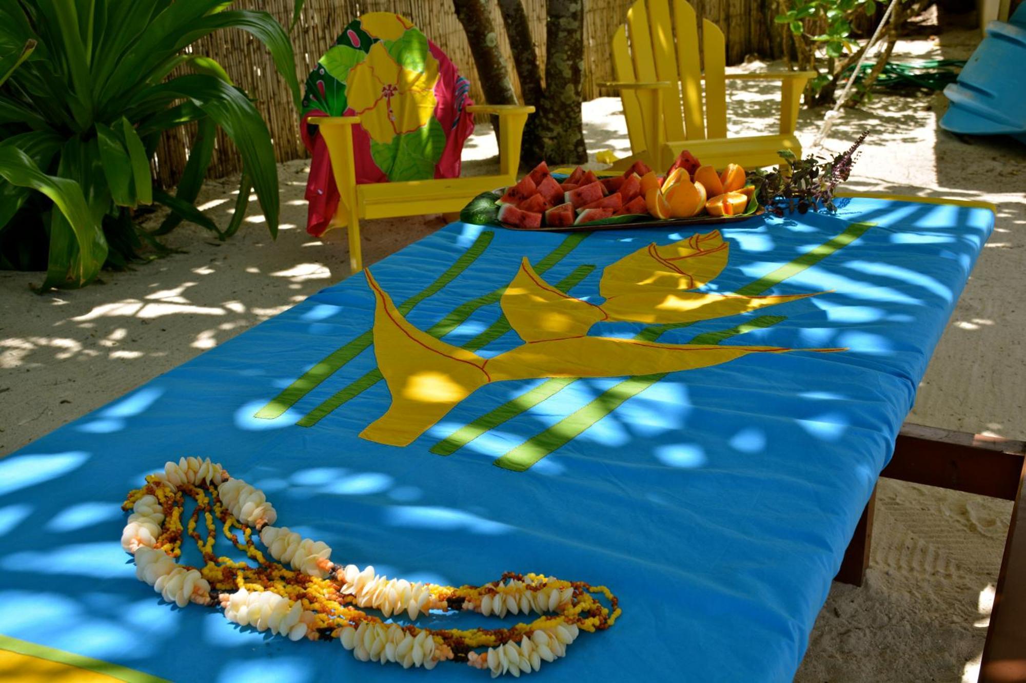Te Ora Hau Ecolodge Afareaitu Стая снимка